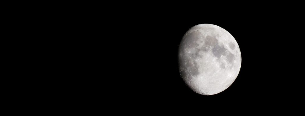 moon_zyiamwdd-e1483553670636